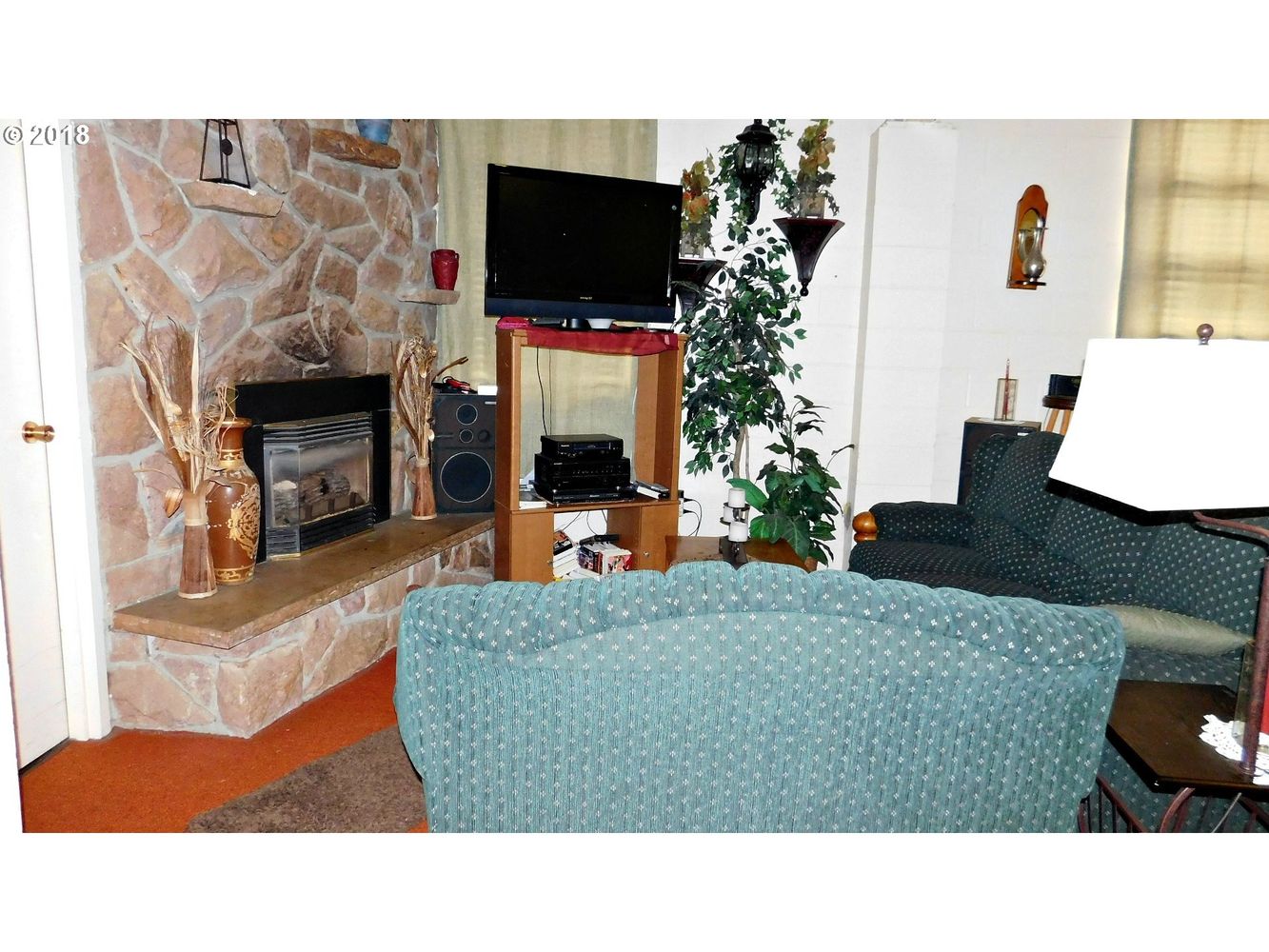 2837 W Harvard Ave, Roseburg, OR 97471